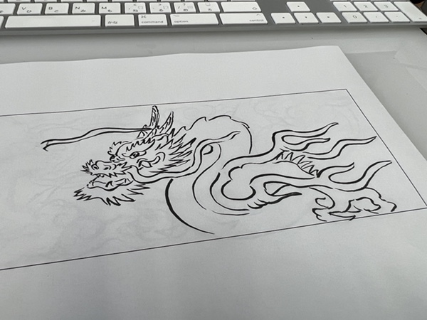 今後作る龍の図案を作ってます。 | 沖野彫刻